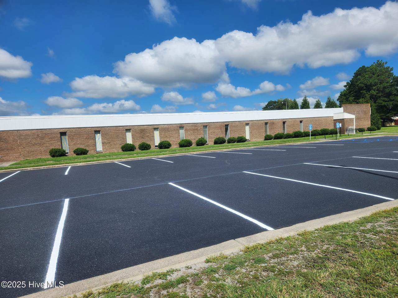 404 St Andrews Drive - Photo 1