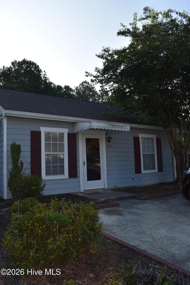 710 Legacy Court - Photo 1