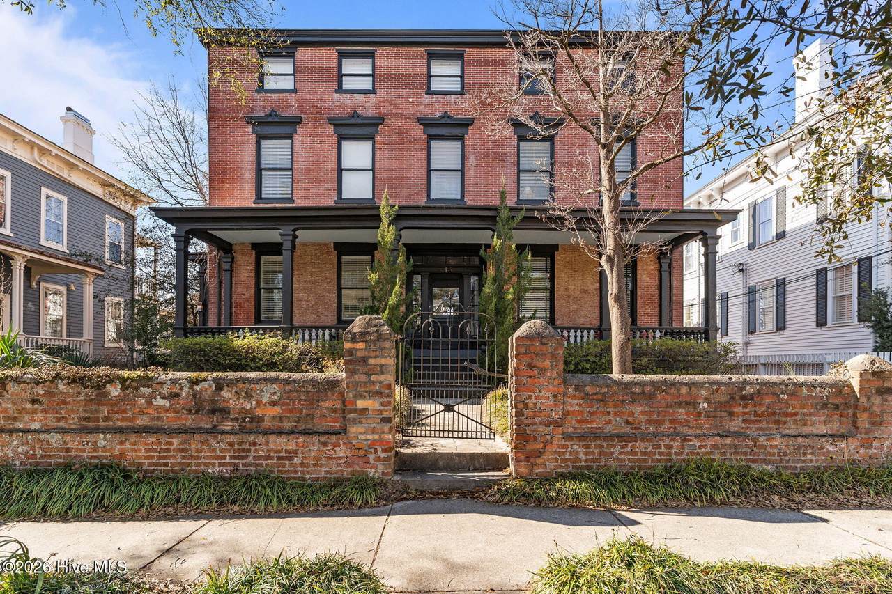 416 Front Street - Photo 1