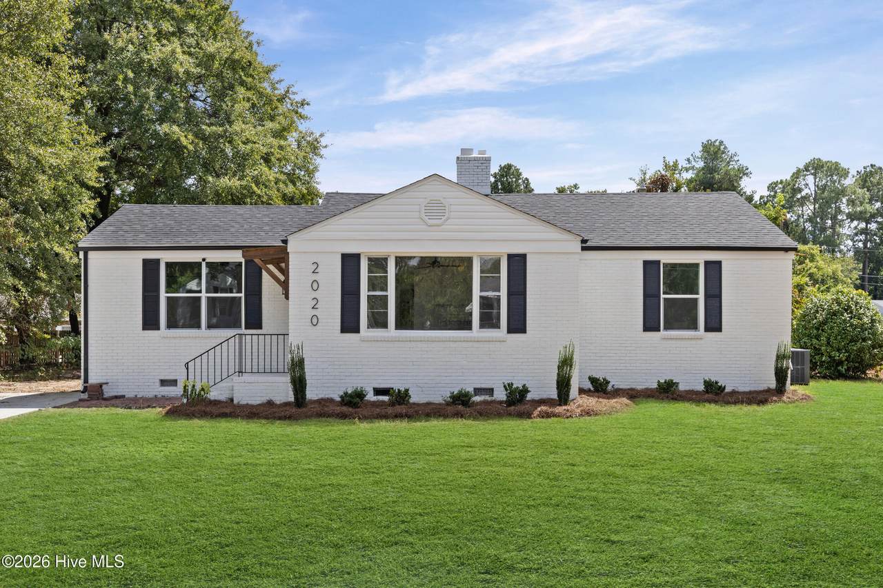 2020 Kennedy Drive - Photo 1