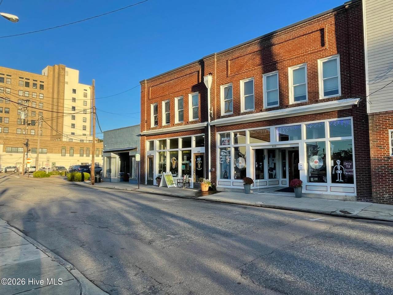 606 & 610 Fearing Street - Photo 1