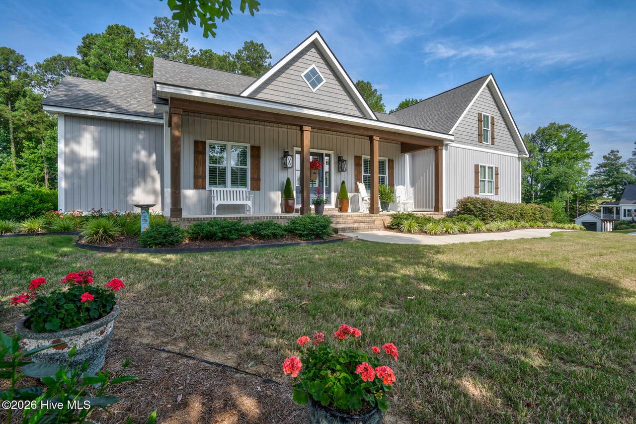 4425 Dayspring Drive - Photo 1