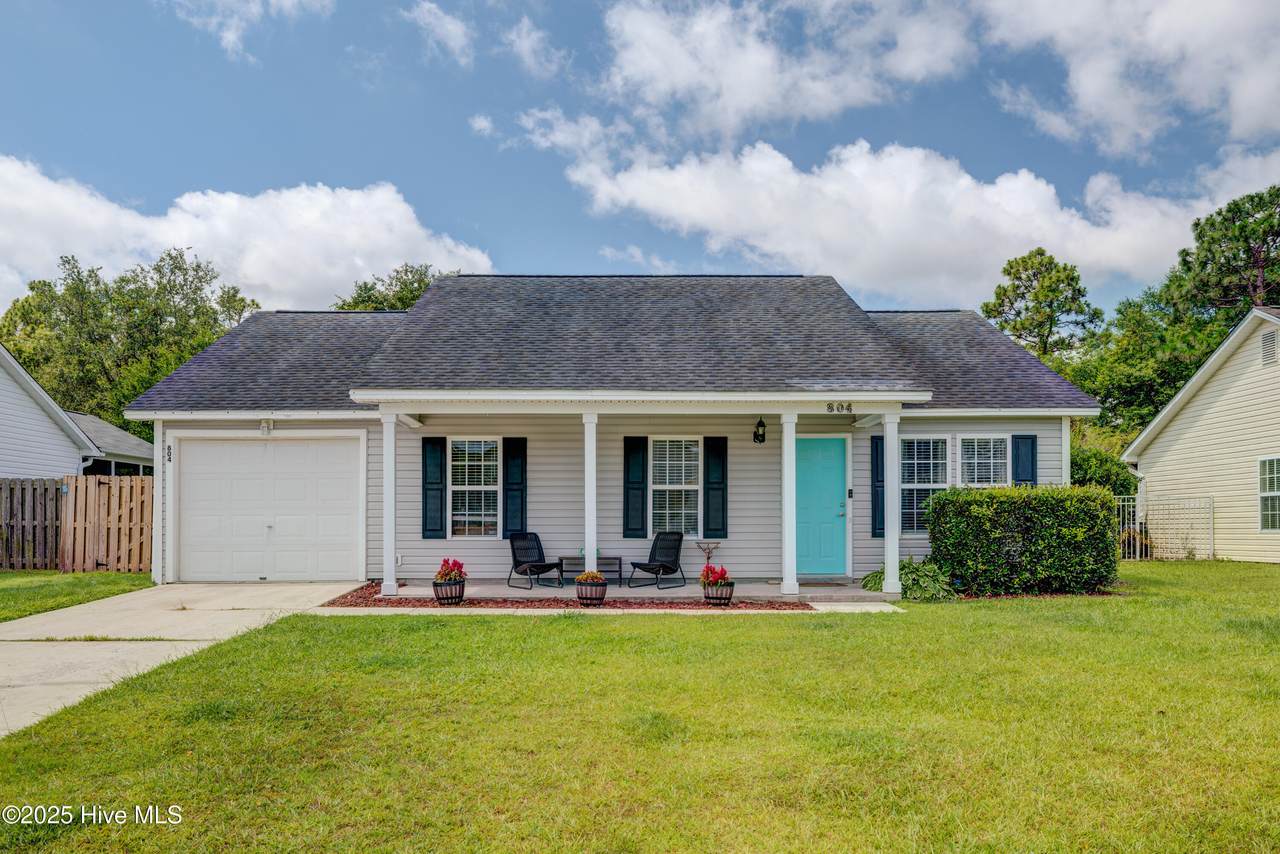 804 Tisbury Lane - Photo 1