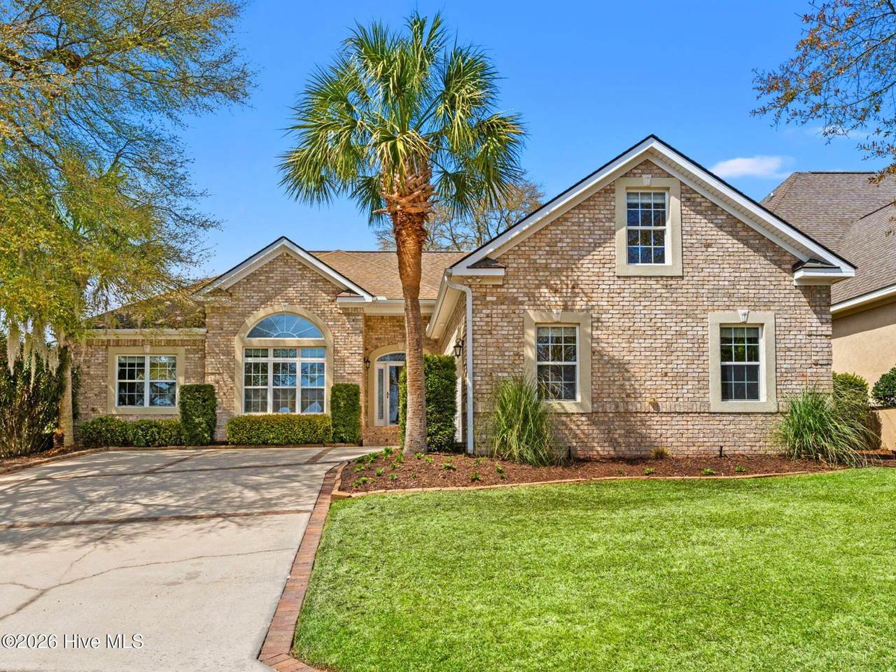 502 Tradewind Court - Photo 1