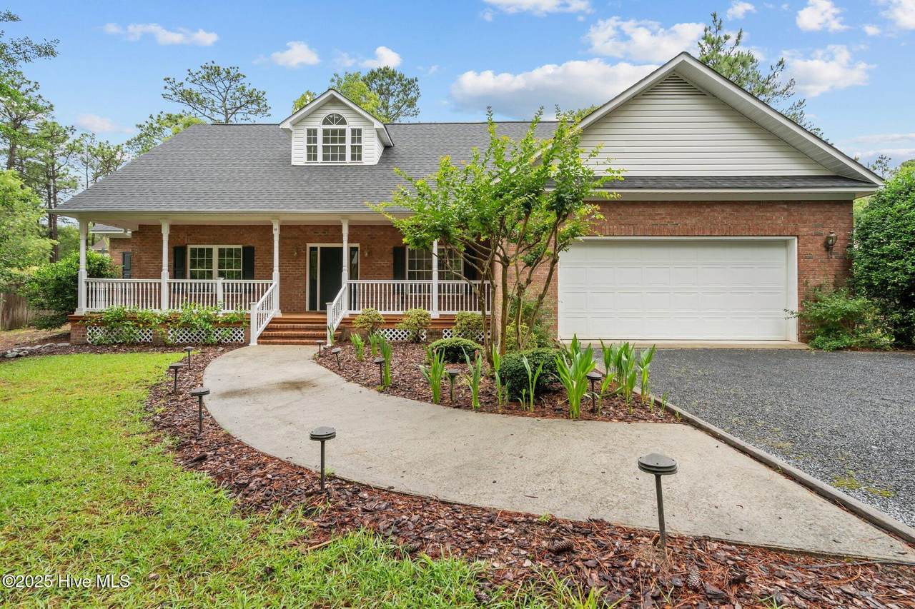 10 Lodge Pole Lane - Photo 1