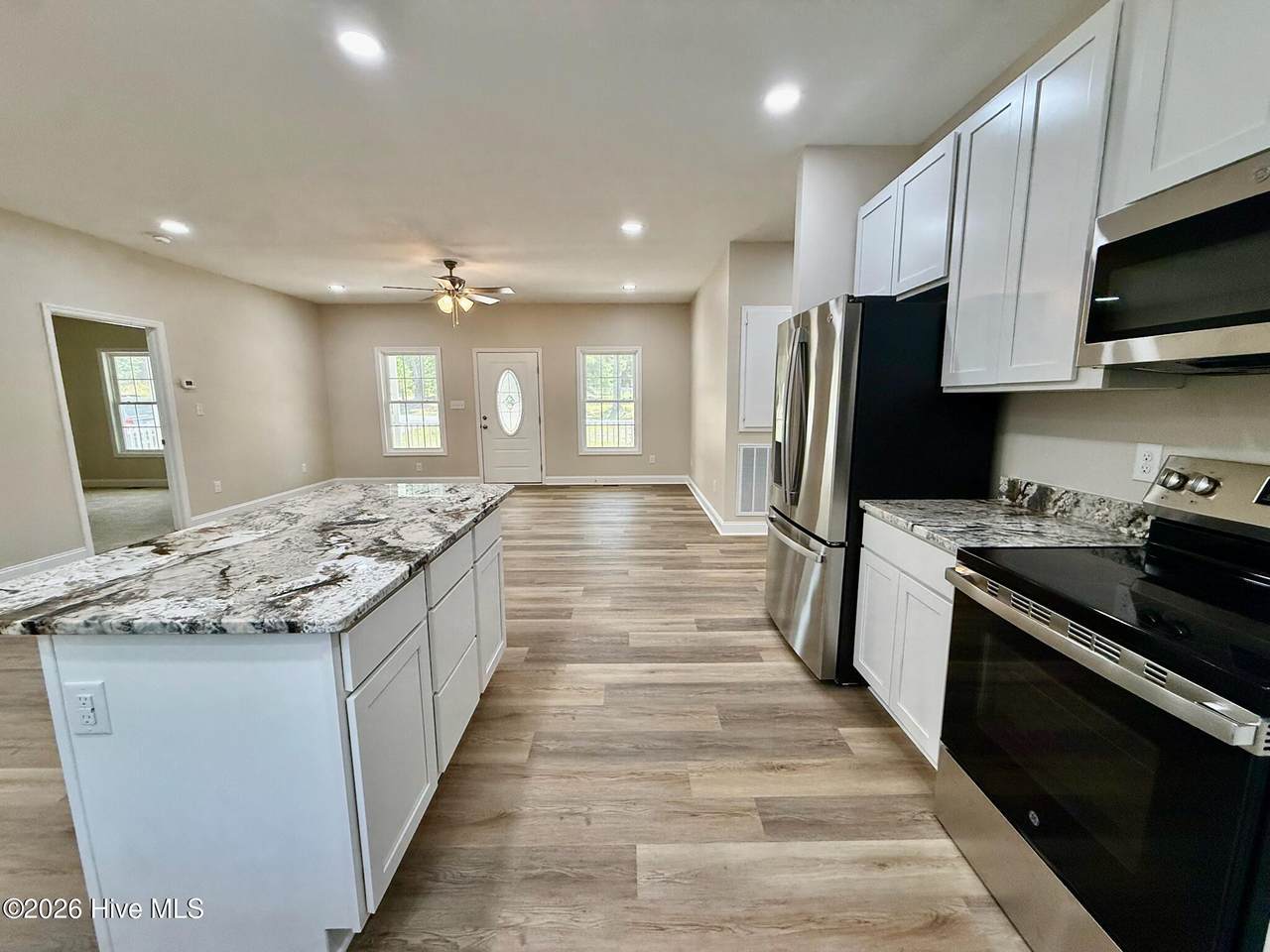 https://bt-photos.global.ssl.fastly.net/ncreg/1280_boomver_1_fb99143755b23ca06b02a1ce68f520b5-2.jpg