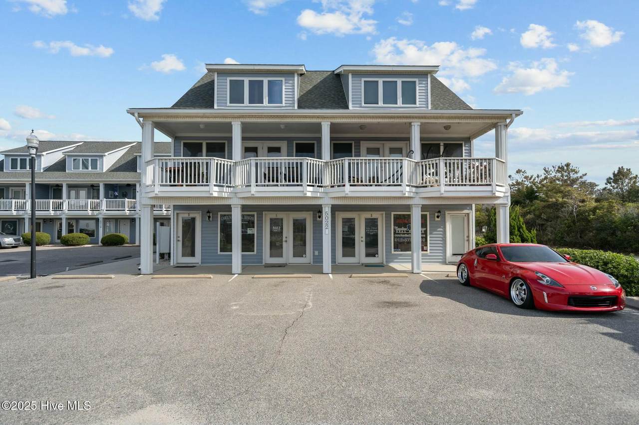 5022 Oak Island Drive - Photo 1
