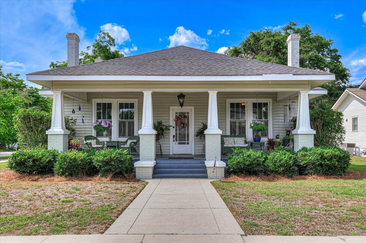 209 7th Street - Photo 1