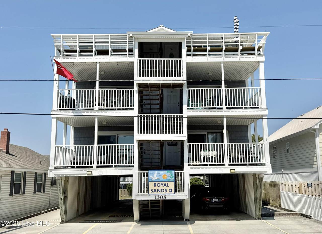 1305 Carolina Beach Avenue - Photo 1