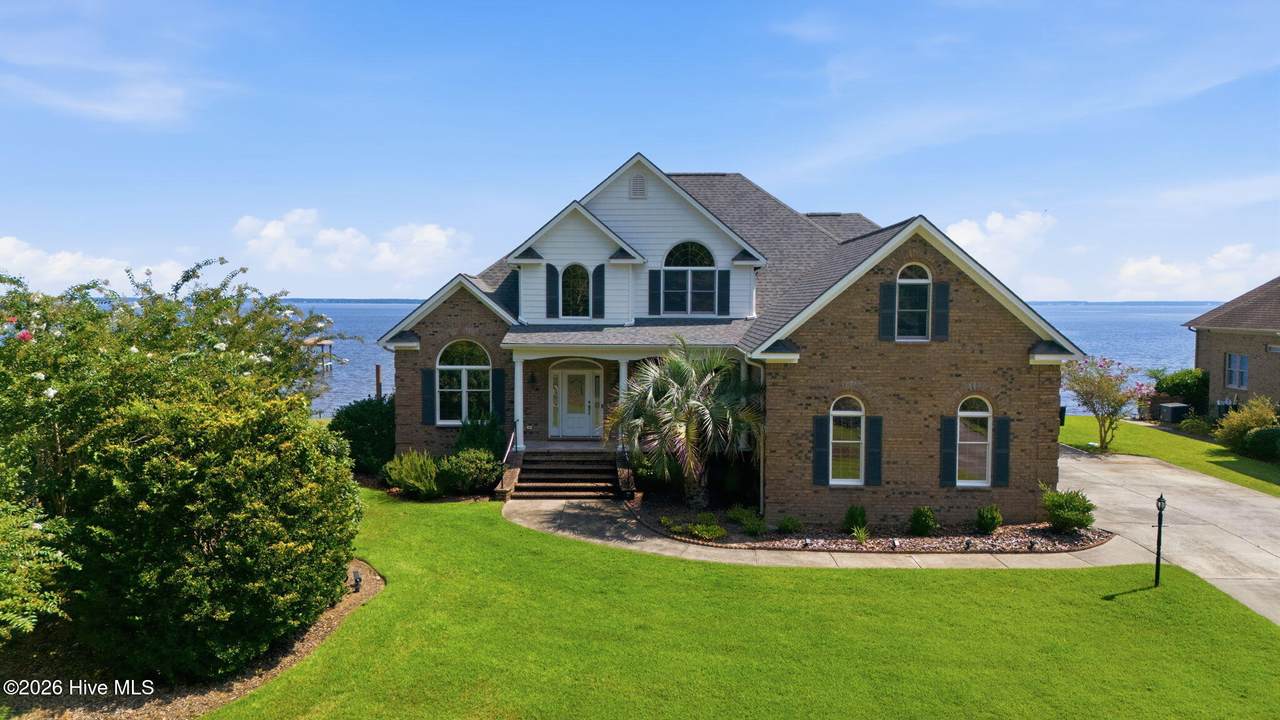 927 Stately Pines Road - Photo 1