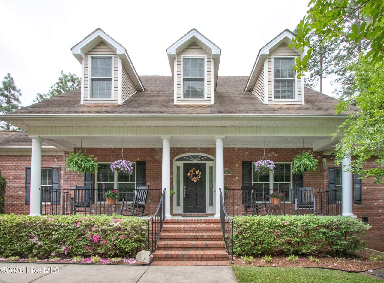 90 Bridle Path Circle - Photo 1