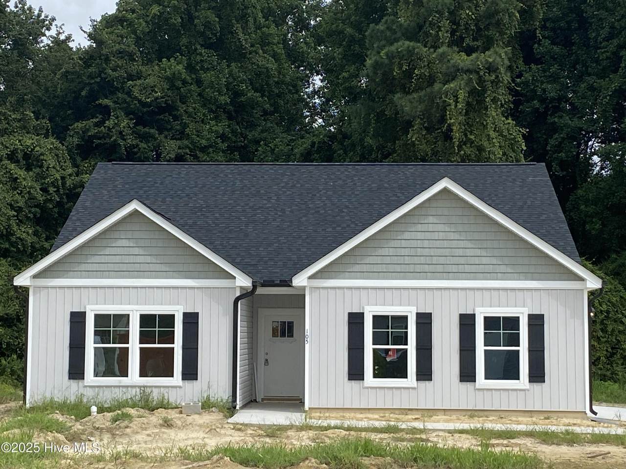 105 Chester Place - Photo 1