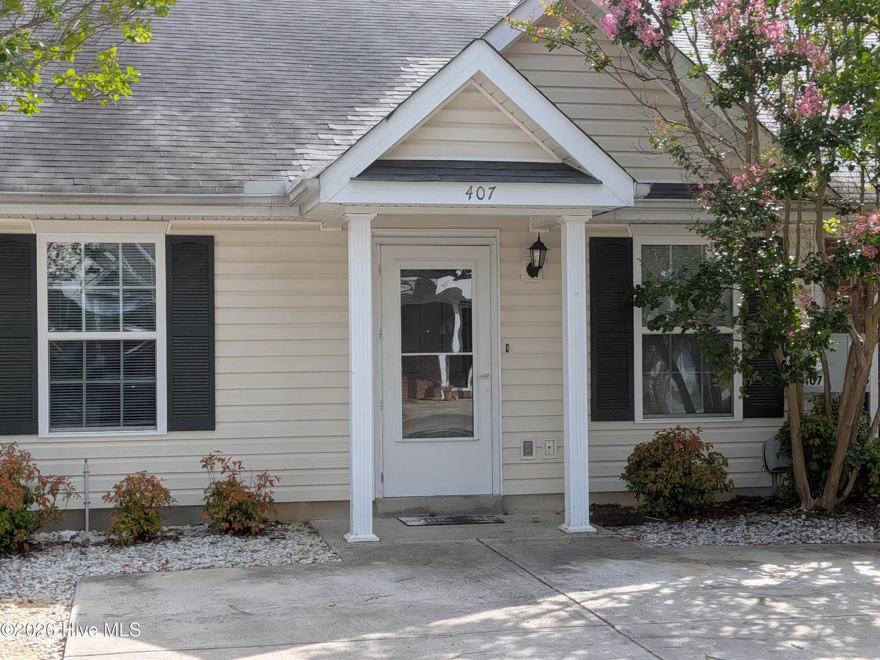 407 Flowing Creek Drive - Photo 1