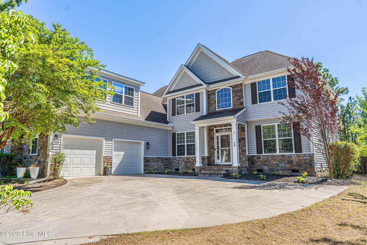 28 Victoria Drive - Photo 1