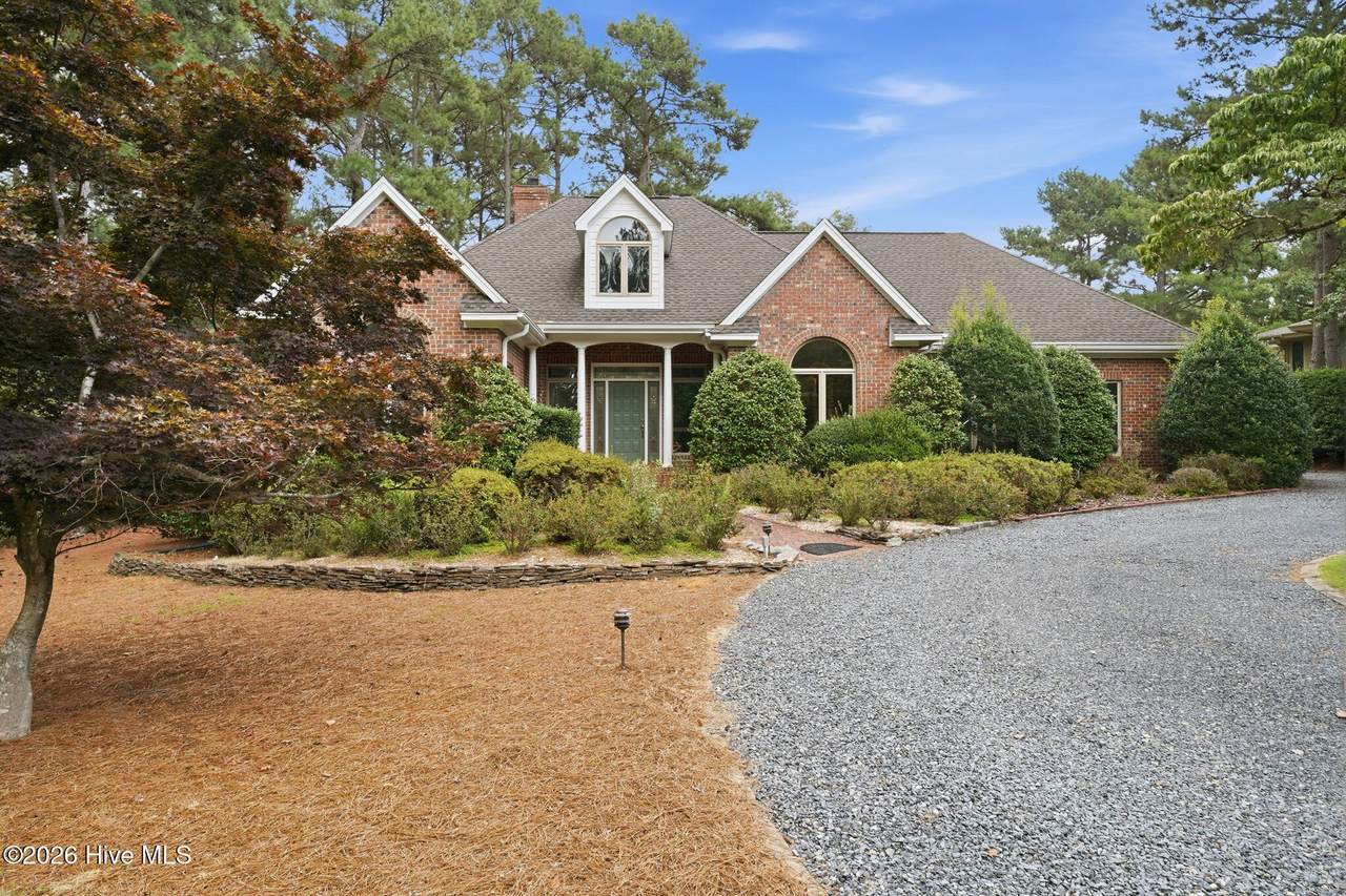 27 Mcmichael Drive - Photo 1
