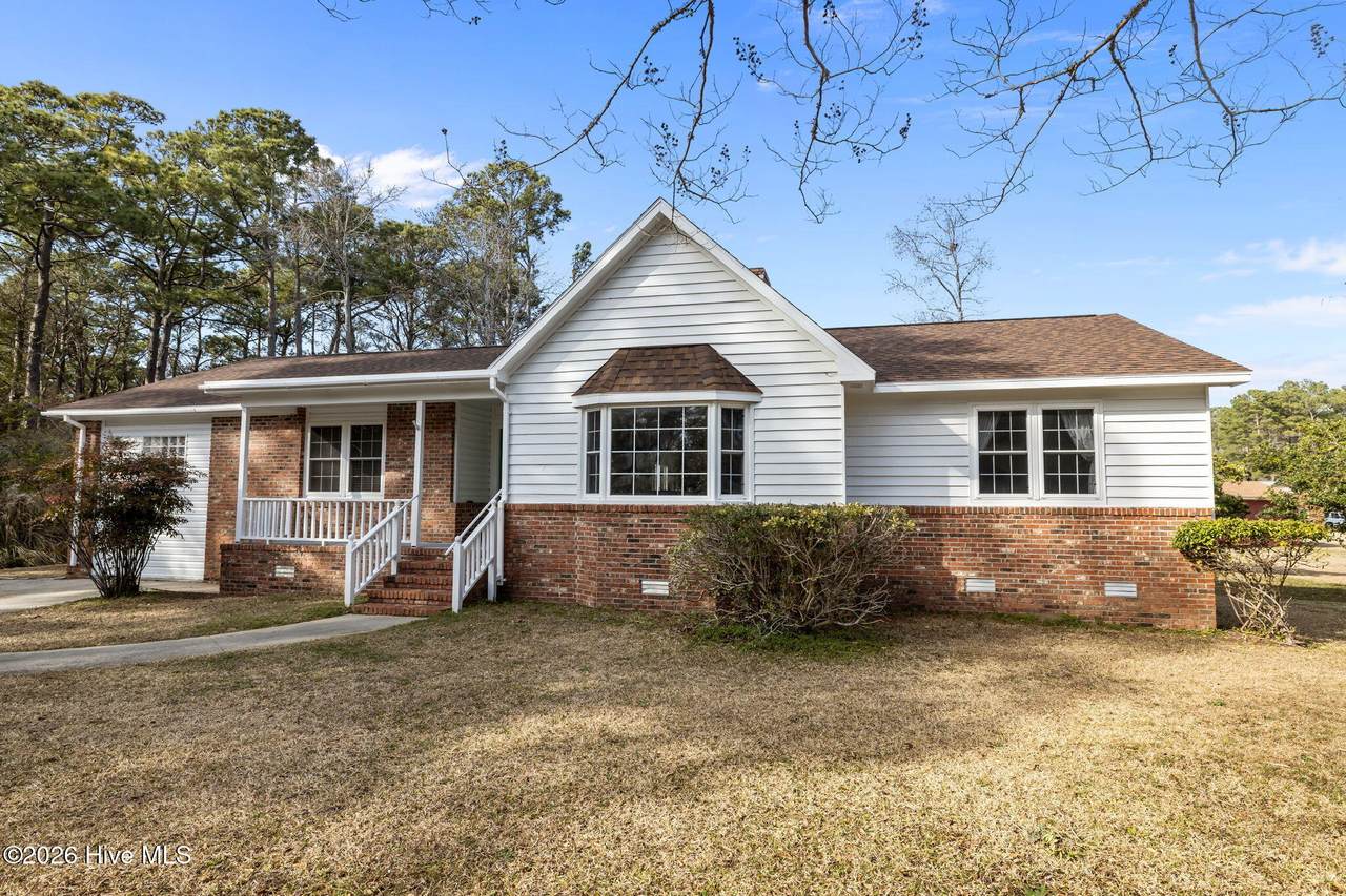 3704 Oxford Court - Photo 1