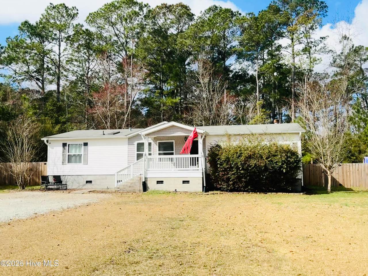 132 Holiday Drive - Photo 1
