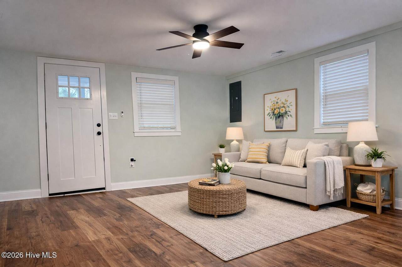 211 Dr Martin Luther King Jr Avenue - Photo 1