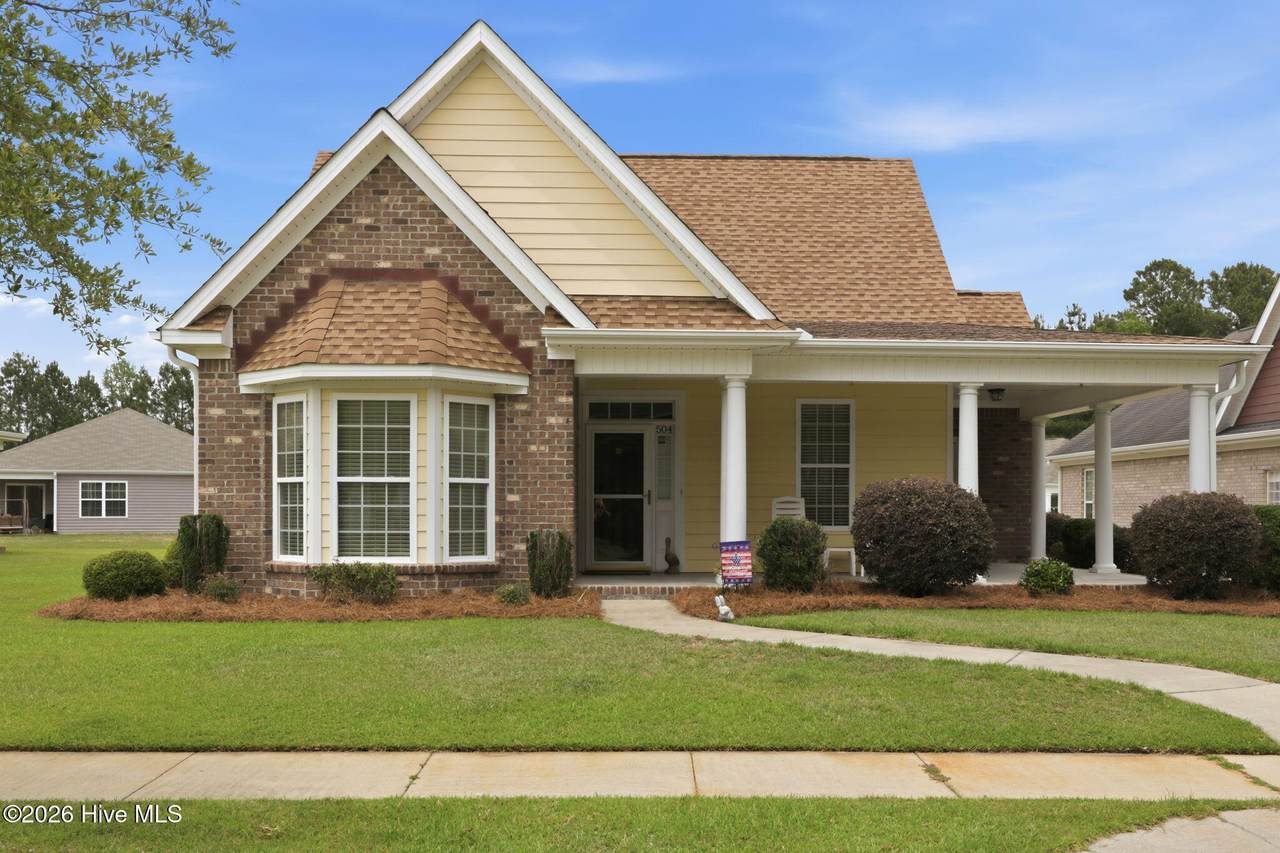 504 Somerset Drive - Photo 1