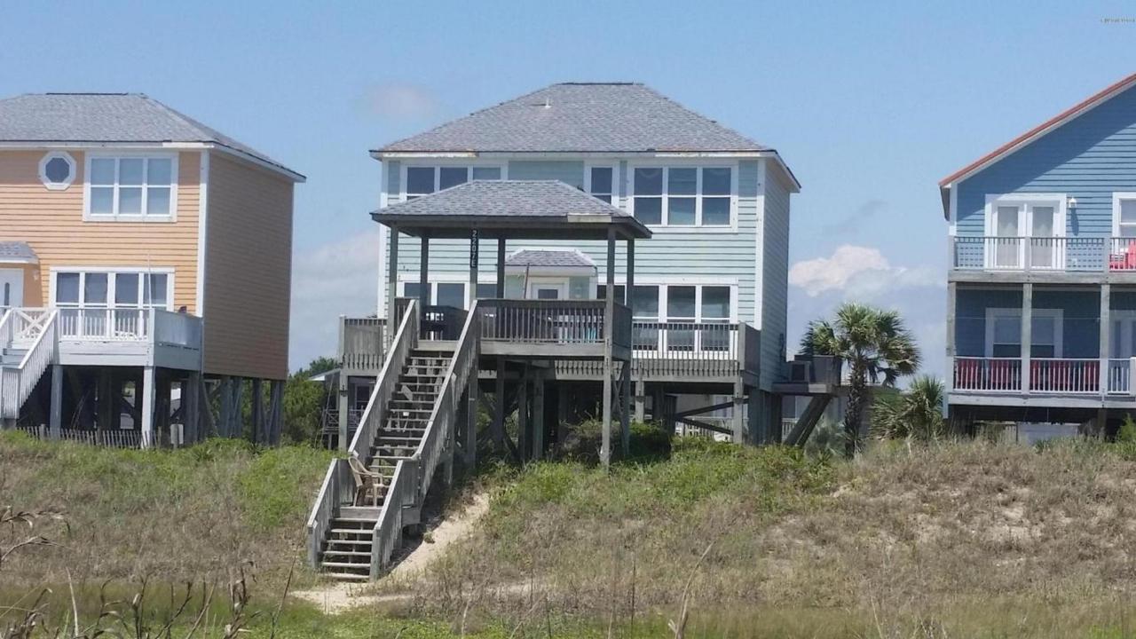 2207 E Beach Drive, Oak Island, NC 28465 (MLS #100012418) :: Century 21 Sweyer & Associates