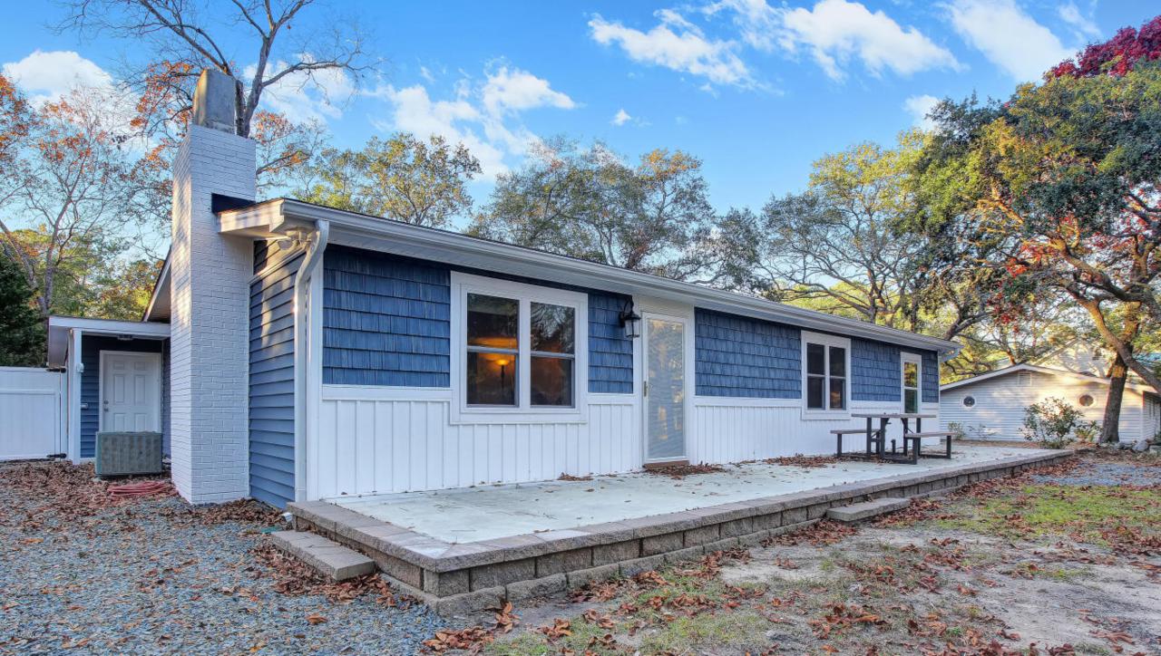 321 50th Street - Photo 1