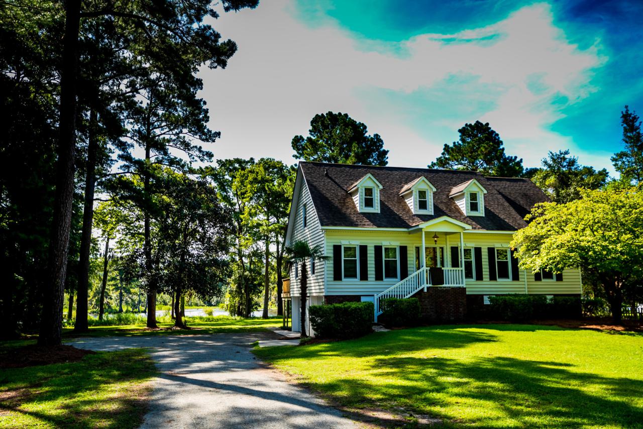 102 Sandpiper Court - Photo 1