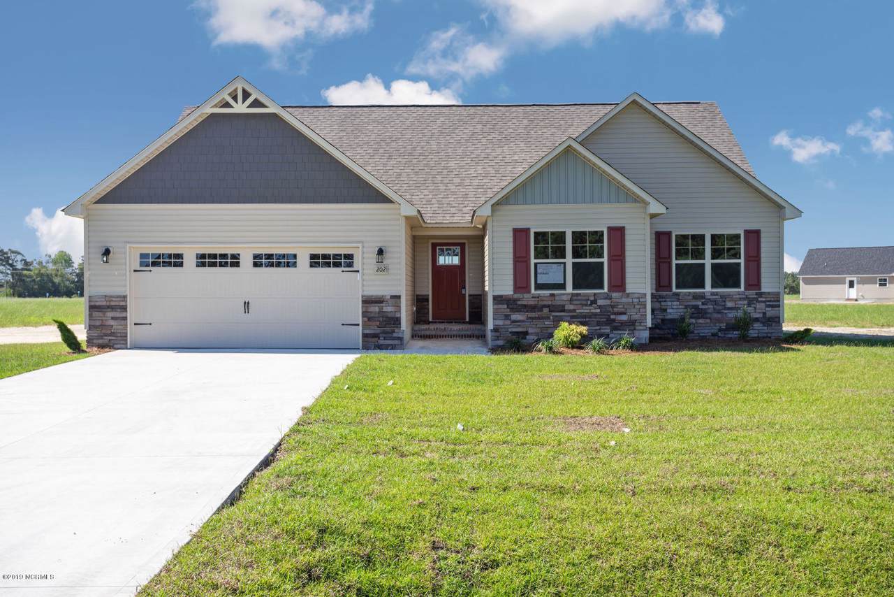 202 Trophy Ridge Drive - Photo 1