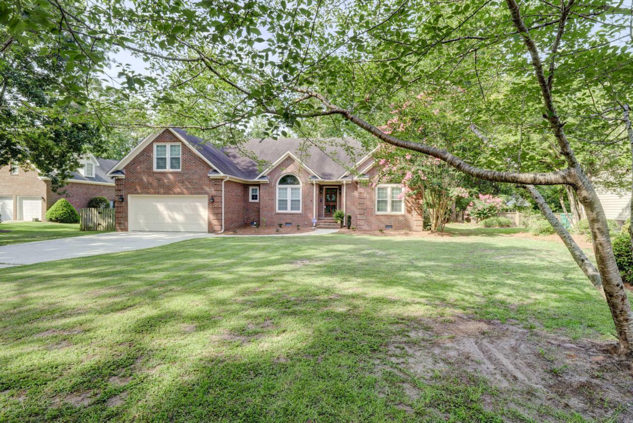 135 Francis Marion Drive - Photo 1
