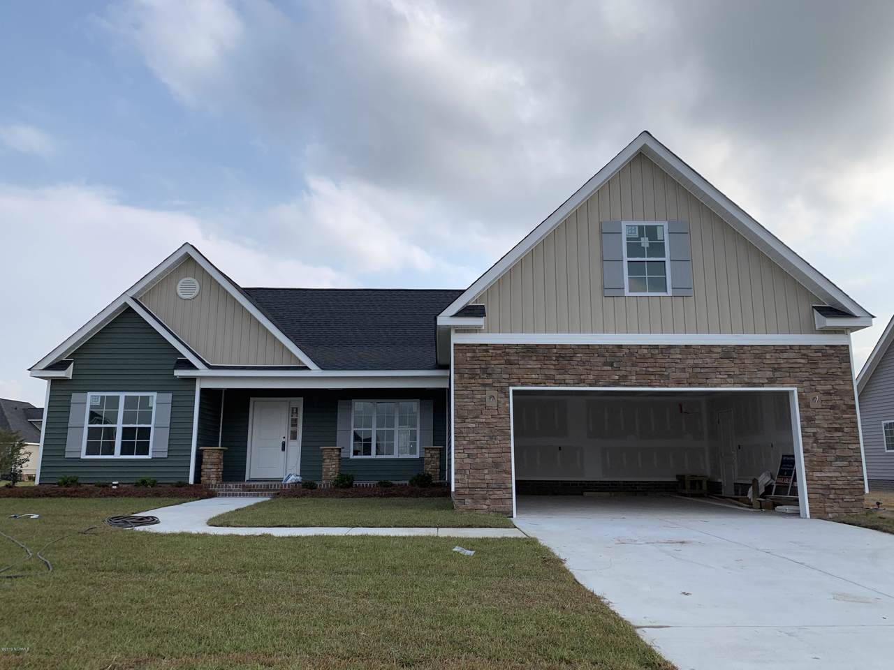 396 Crimson Drive - Photo 1