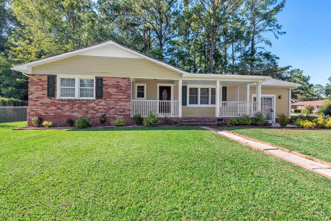 623 Dennis Road - Photo 1