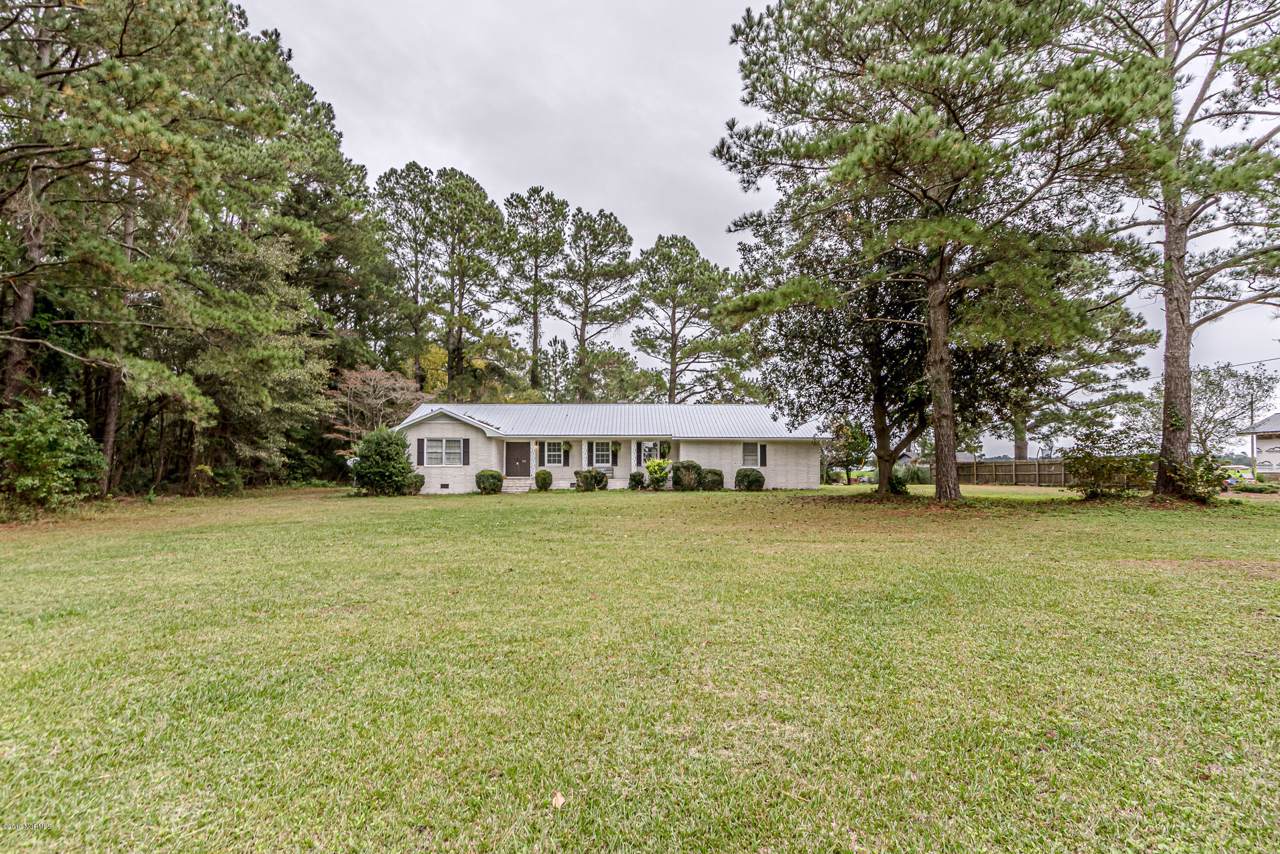 1361 Fountaintown Road - Photo 1