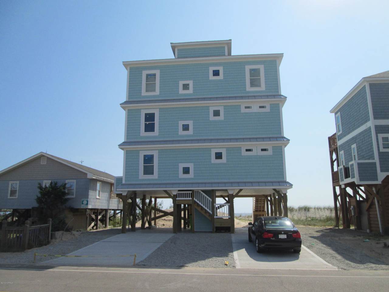 919 Beach Drive - Photo 1