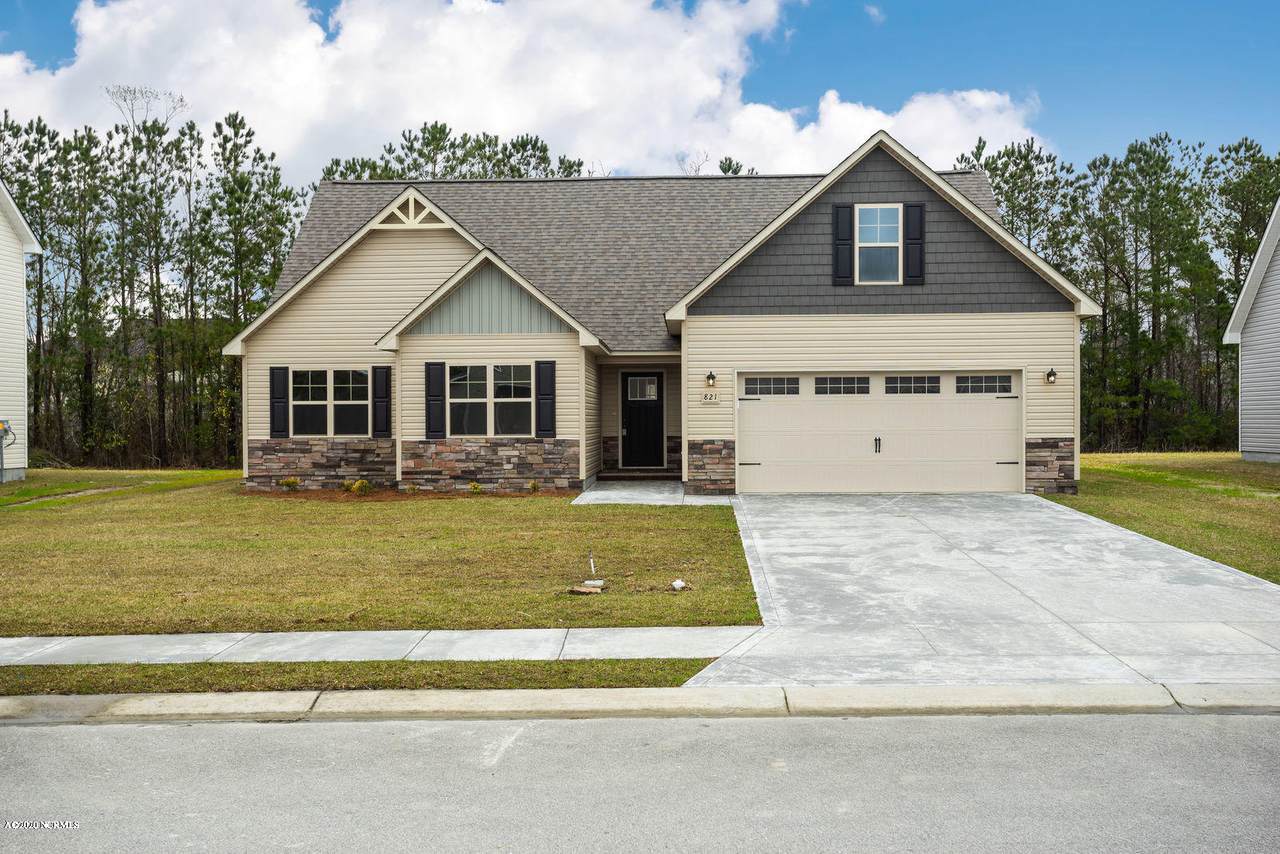 821 Tuscarora Trail - Photo 1