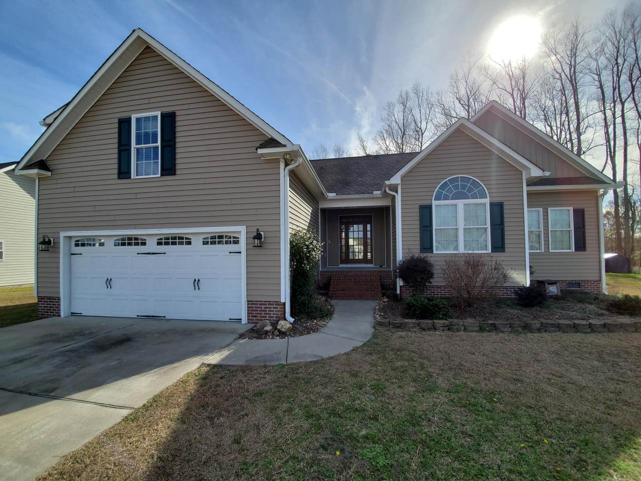 221 Pecan Grove Court - Photo 1