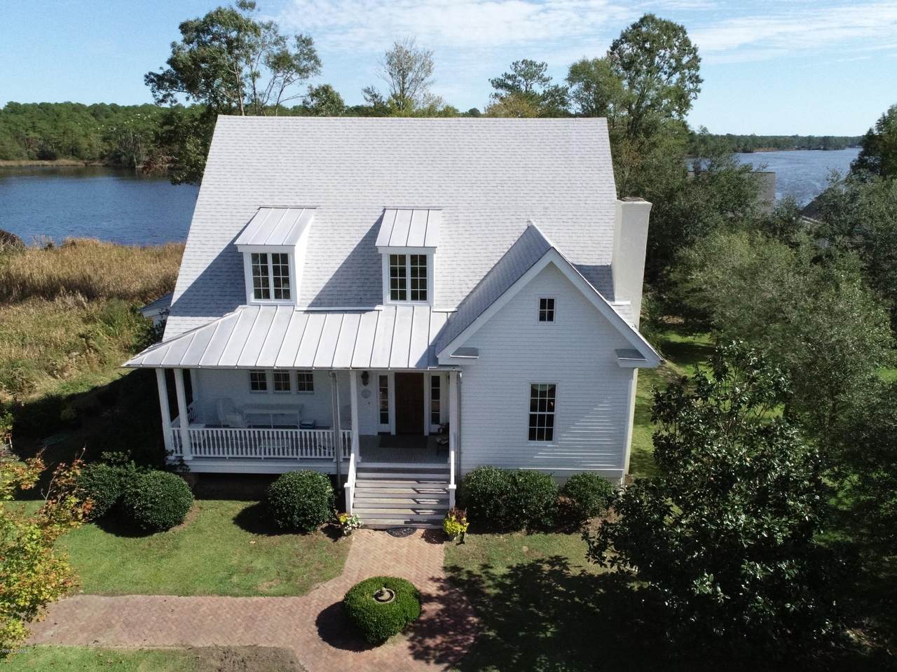 674 Taylor Neck Road - Photo 1