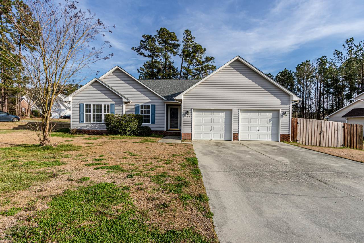 109 Winthrope Way - Photo 1