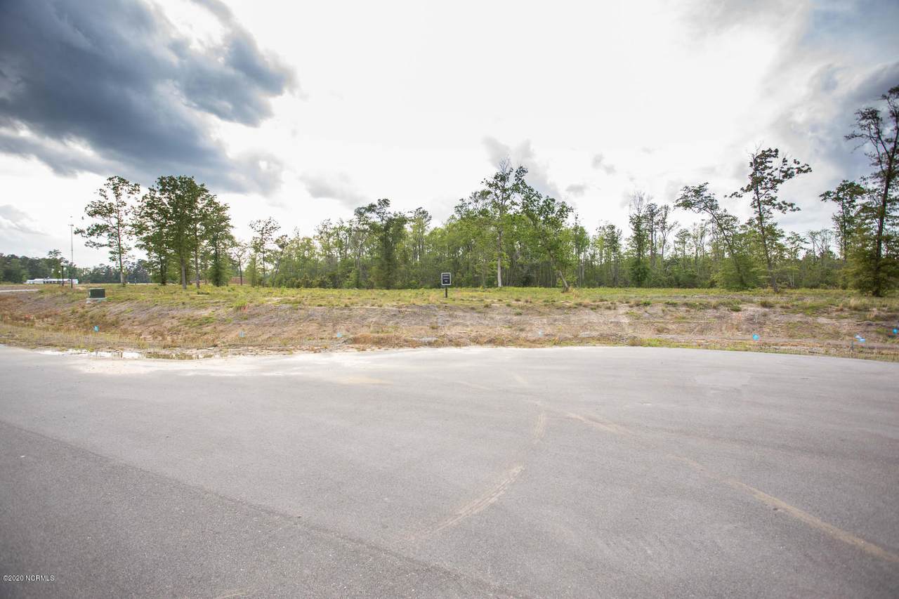 556 Alden Drive - Photo 1