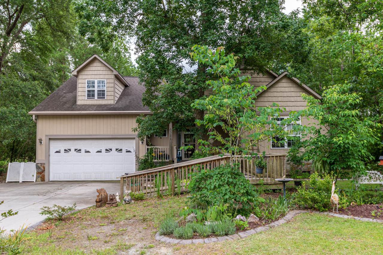 6321 Albatross Drive - Photo 1