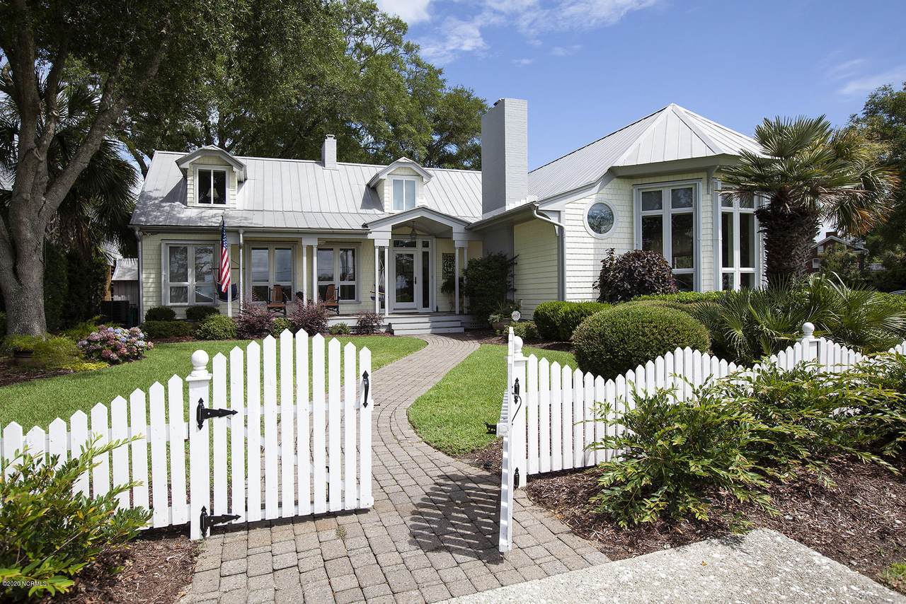 215 Summer Rest Road - Photo 1