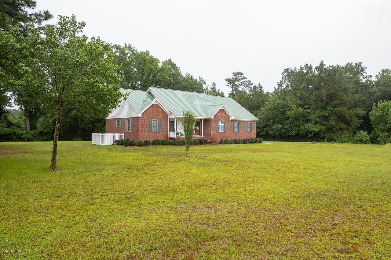 402 Briarwood Road - Photo 1