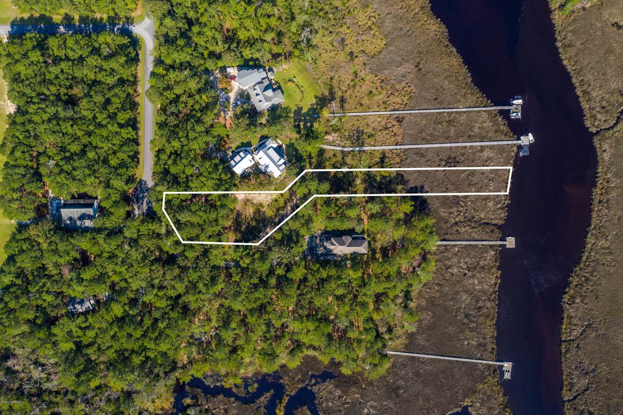 106 Neusiok Drive - Photo 1