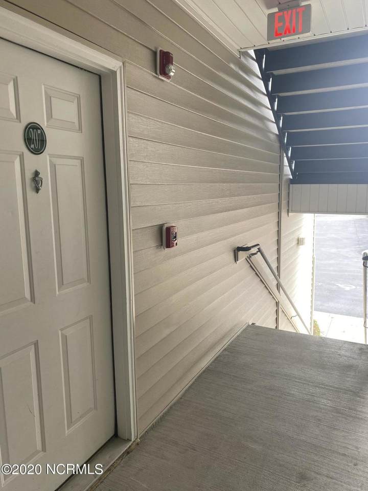 1505 Cadfel Court - Photo 1