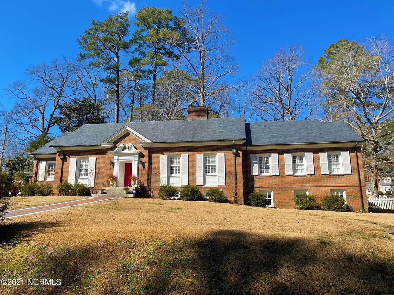 203 Grace Street - Photo 1
