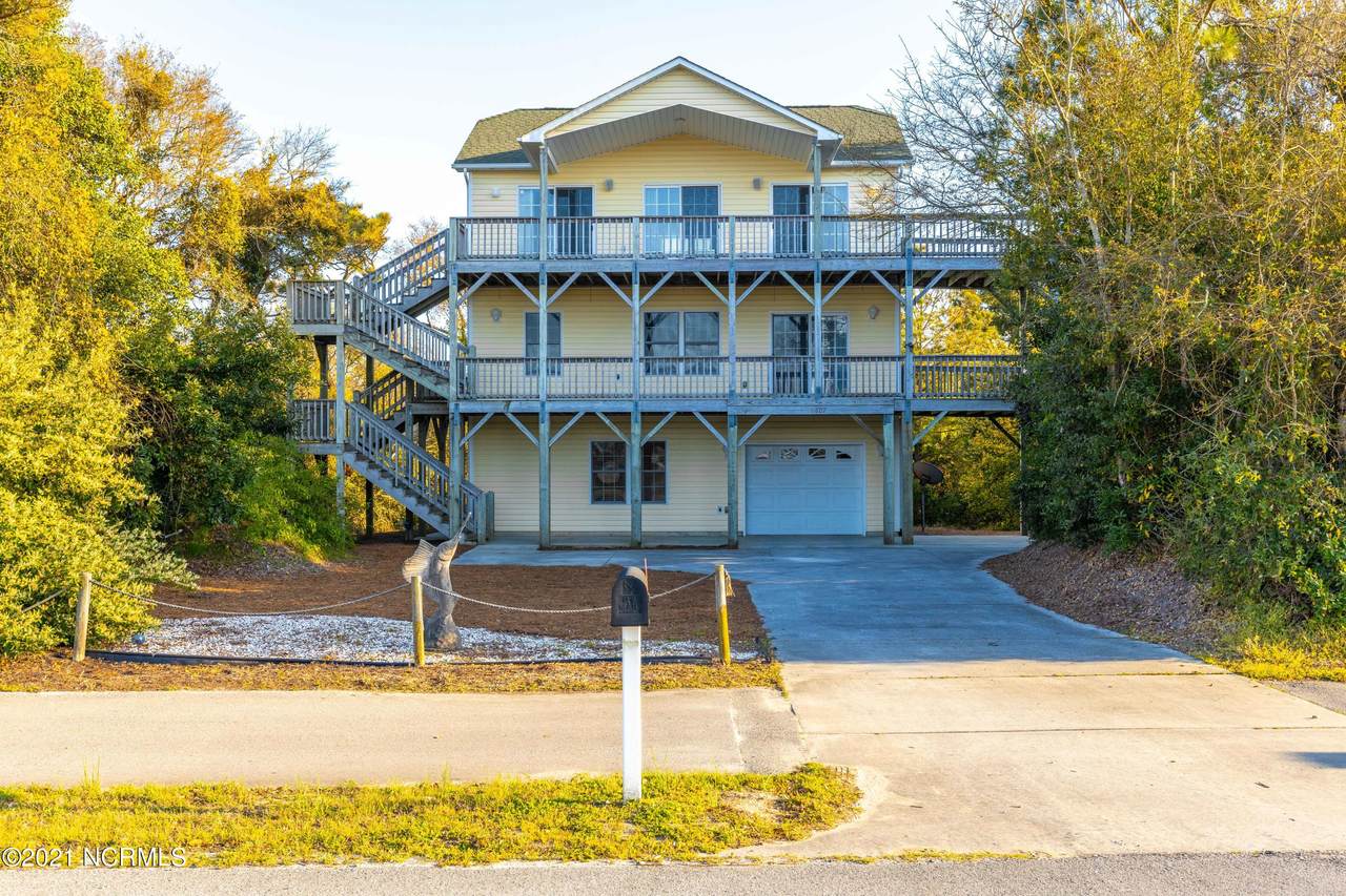 6807 Emerald Drive - Photo 1