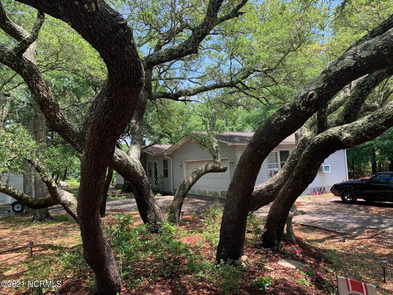 304 Yacht Drive - Photo 1