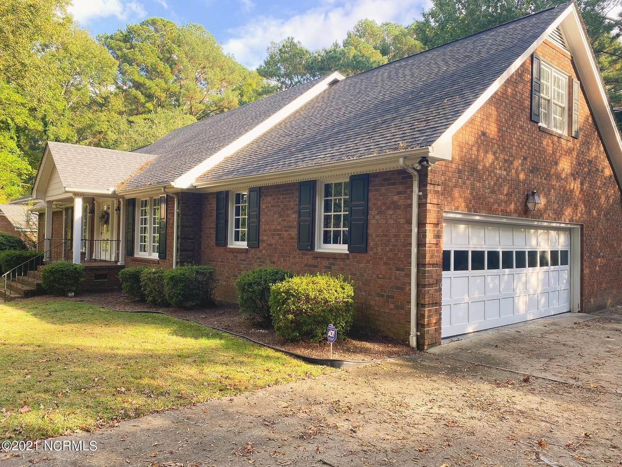 1107 Brookside Drive - Photo 1