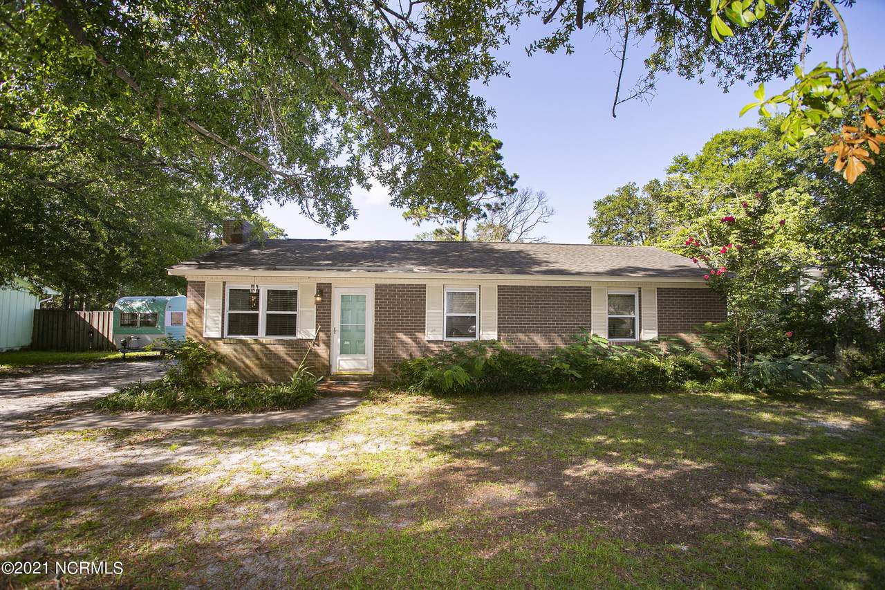 311 Stuart Avenue - Photo 1