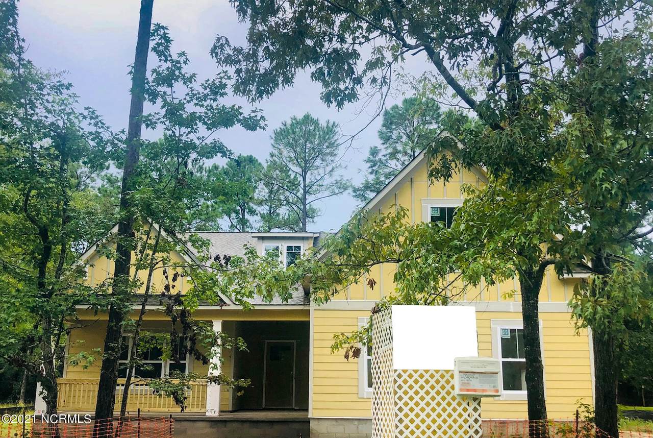552 Hearthside Drive - Photo 1