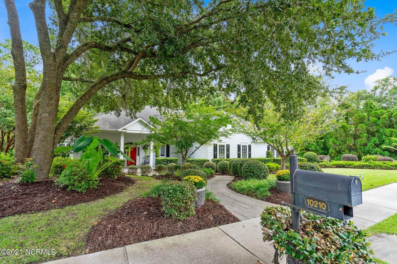 10210 Mariners Cove Court - Photo 1