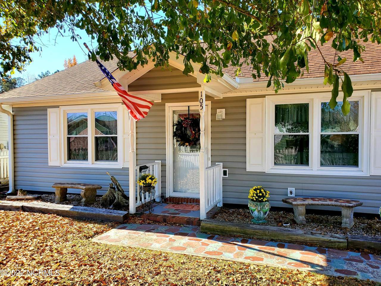 105 Ervin Court - Photo 1